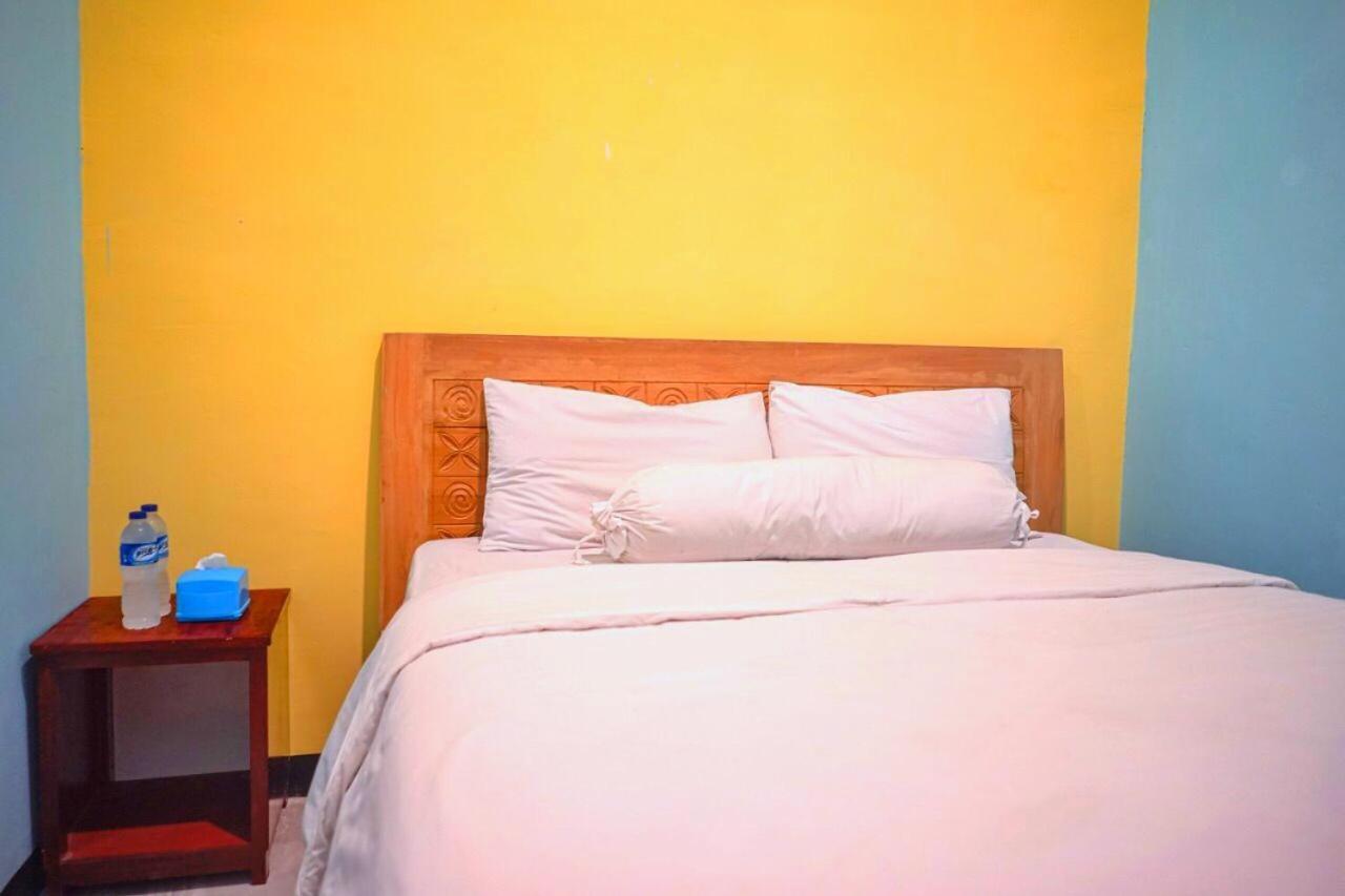 Roomz Budget Residence Semarang Exterior foto