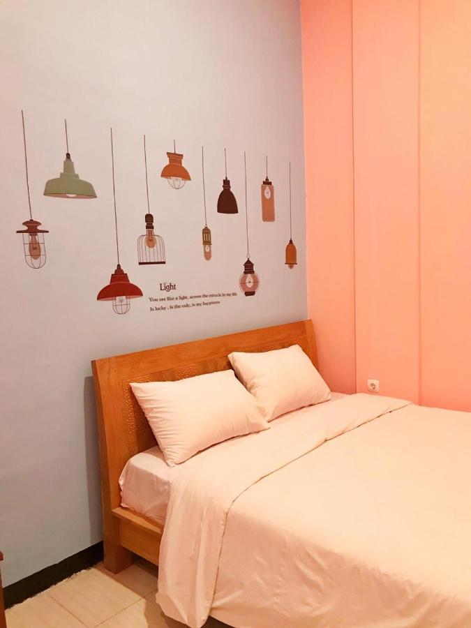 Roomz Budget Residence Semarang Exterior foto